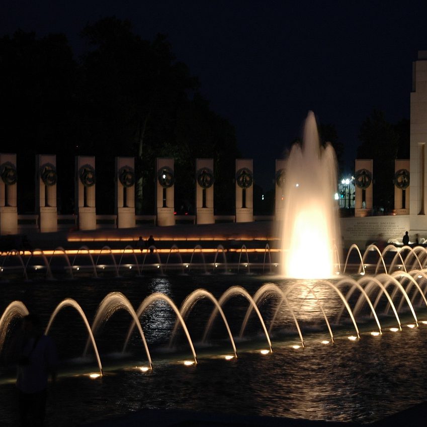 washington dc, world war ii memorial, night-80634.jpg