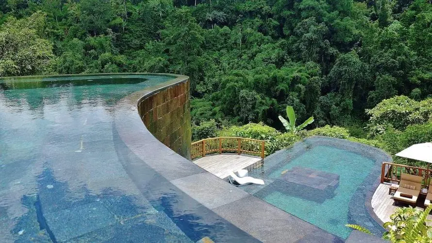 the Hanging Gardens in Bali