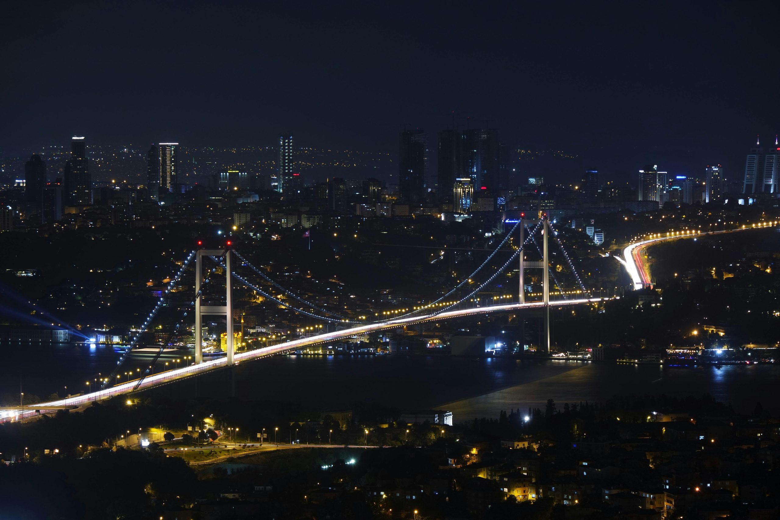 Cable-stayed bridge nighttime illumination