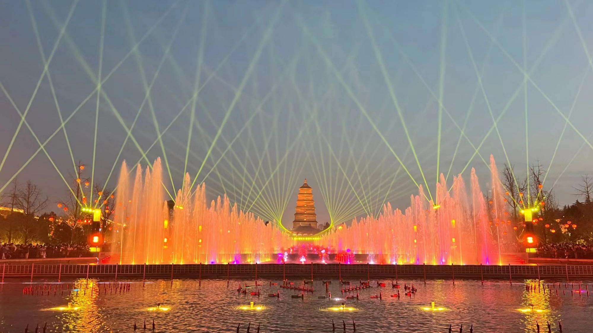 Landmark Dancing Fountain Show