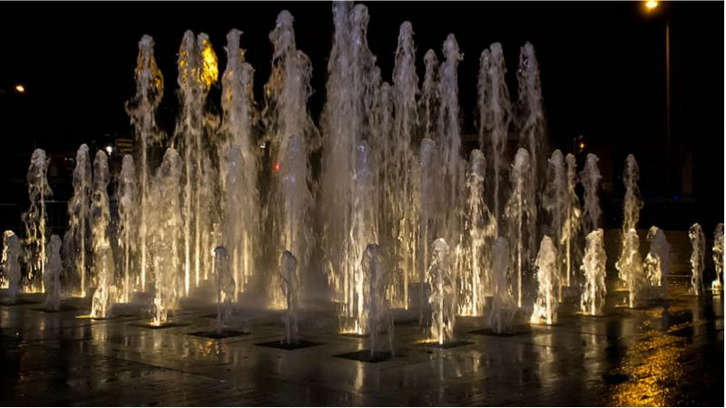 Waterfront promenades